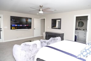 4 slaapkamers, een strijkplank/strijkijzer, gratis wifi, beddengoed