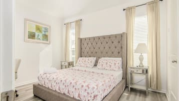 4 chambres, bureau, fer et planche à repasser, Wi-Fi gratuit