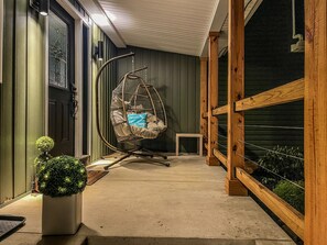 Interior - Vineyard View | Walk to Wineries & River| Hot Tub (Madison)