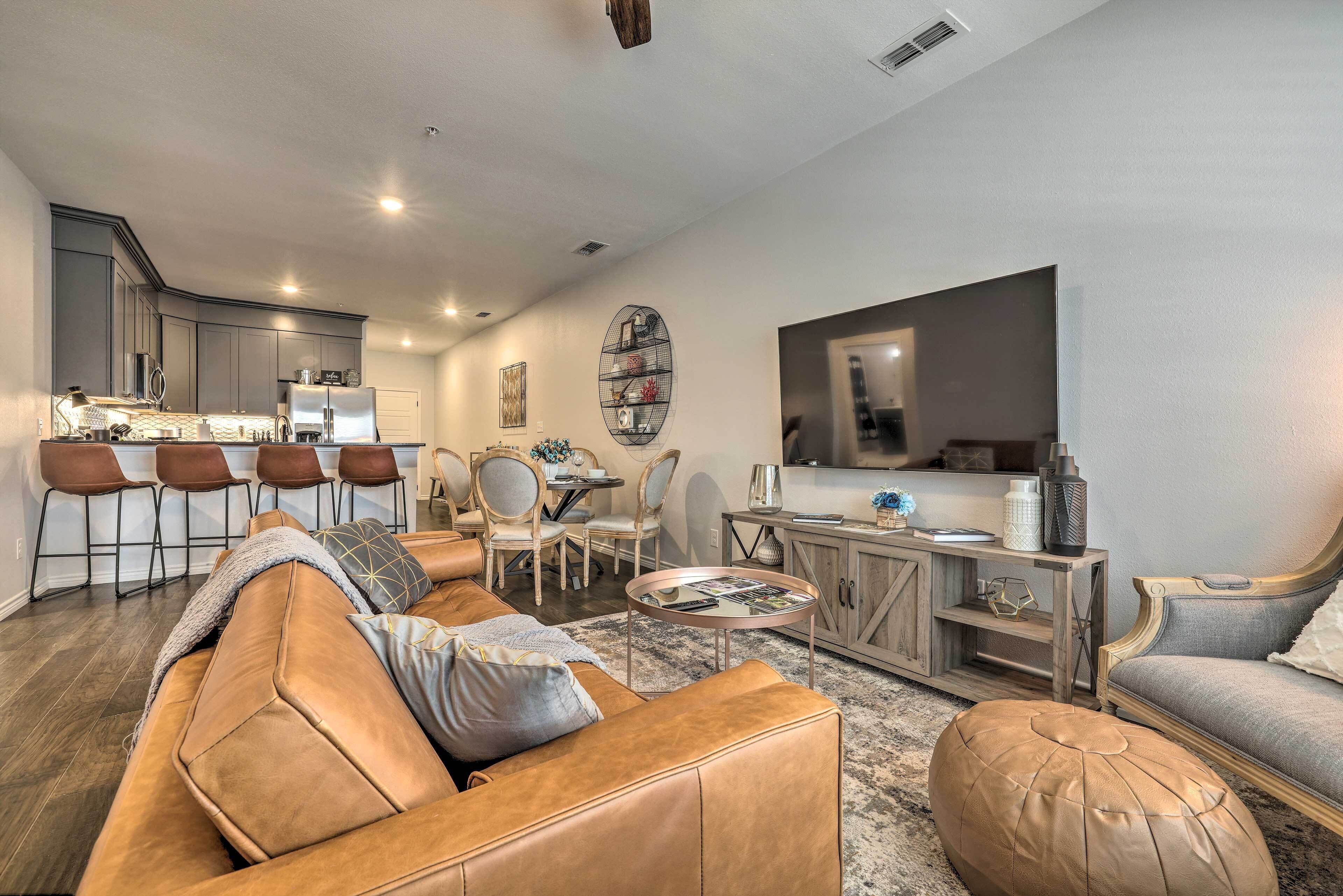 Single-Story Condo < 1 Mile From Downtown!
