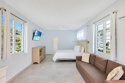 Villa Playa Oria/ /Beachfront Luxury