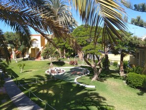 المنطقة المحيطة بالمنشأة