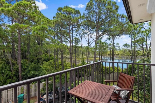 Unclassified image, 1 of 37, button