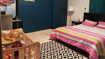 4 bedrooms, in-room safe, desk, soundproofing