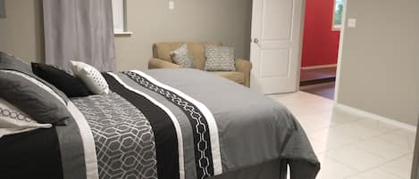 1 bedroom, free WiFi, bed sheets