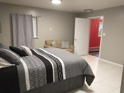 Cozy Alaskan Cabin, with rare Northern Lights views...