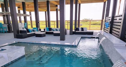 Sea Dreams~ New Beachfront~ 5 bedroom/5 bathroom~ Pool & Spa