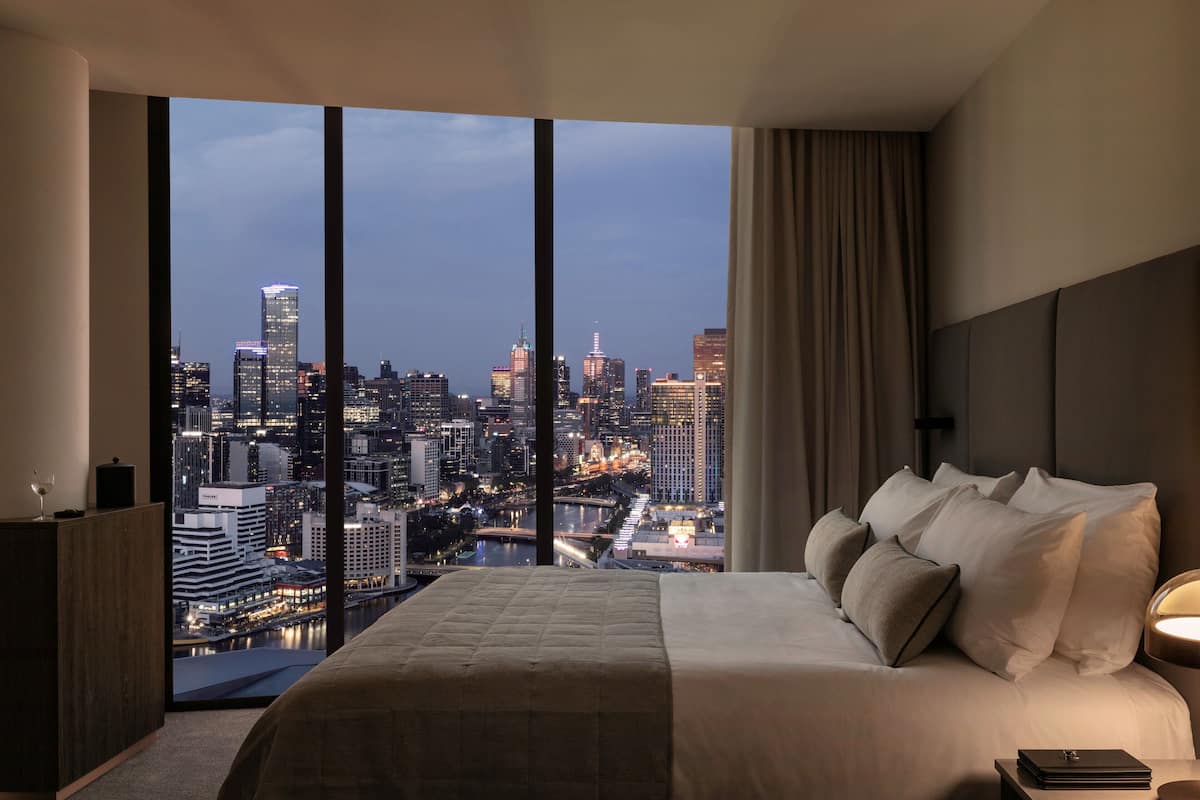 in-room safe, desk, laptop workspace, blackout curtains