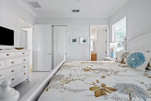 5 Schlafzimmer, Bügeleisen/Bügelbrett, Reisekinderbett, WLAN