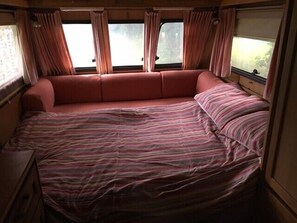 1 bedroom, WiFi, bed sheets - Inviting 2-Bed Cabin in Domfront En Poiraie (DOMFRONT EN POIRAIE)