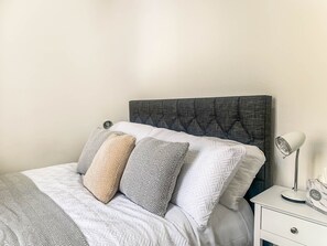 1 sovrum, strykjärn/strykbräda, wi-fi och sängkläder