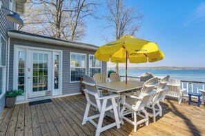 Outdoor dining - 'Bittersweet Lakefront Retreat' w/ Hot Tub & Dock! (Lake Ozark)