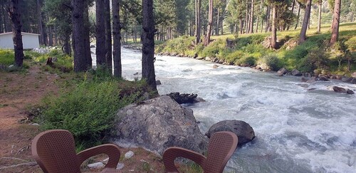 Panjkura Hotel And Resorts Kumrat