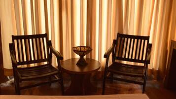 Deluxe Double Room | Living area | LED TV