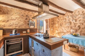 Kühlschrank, Ofen, Herdplatte, Geschirrspüler