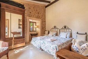 2 Schlafzimmer, Bügeleisen/Bügelbrett, kostenloses WLAN, Bettwäsche
