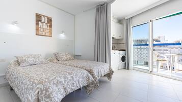 Iron/ironing board, free WiFi, bed sheets