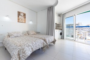 Bügeleisen/Bügelbrett, kostenloses WLAN, Bettwäsche