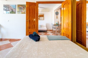 1 bedroom, iron/ironing board, free WiFi, bed sheets