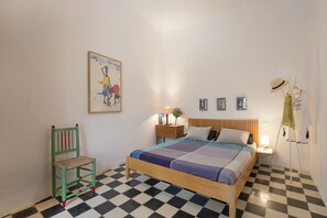 3 quartos, Wi-Fi de cortesia, roupa de cama