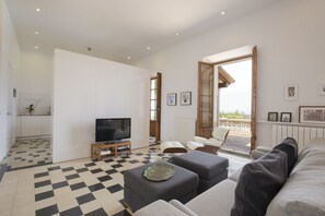 Living area - Villa in Randa with pool (Algaida)