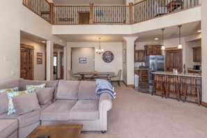 TV, fireplace, DVD player, offices