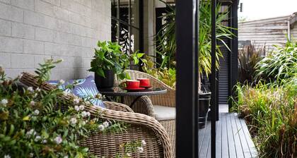 East St 1 - tranquil escape, cosy charm