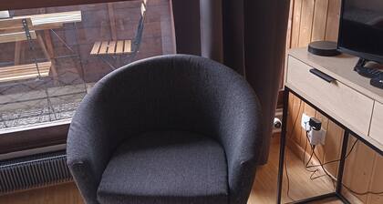 App. 5 pers, 200m du centre, trĂšs jolie vue, pour ski, cures ou vacances vertes