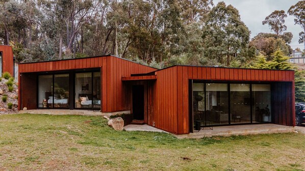 Exterior - Lithic House-beautiful bush setting (Hepburn)