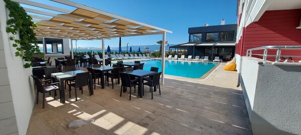 2 bars/lounges - Blue Port Hotel (Burhaniye)