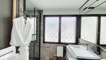 Douche, papier toilette