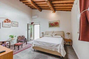 1 camera, culla da viaggio, Wi-Fi, lenzuola