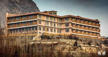 Hotel Mashabrum