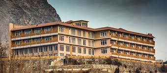 Hotel Mashabrum
