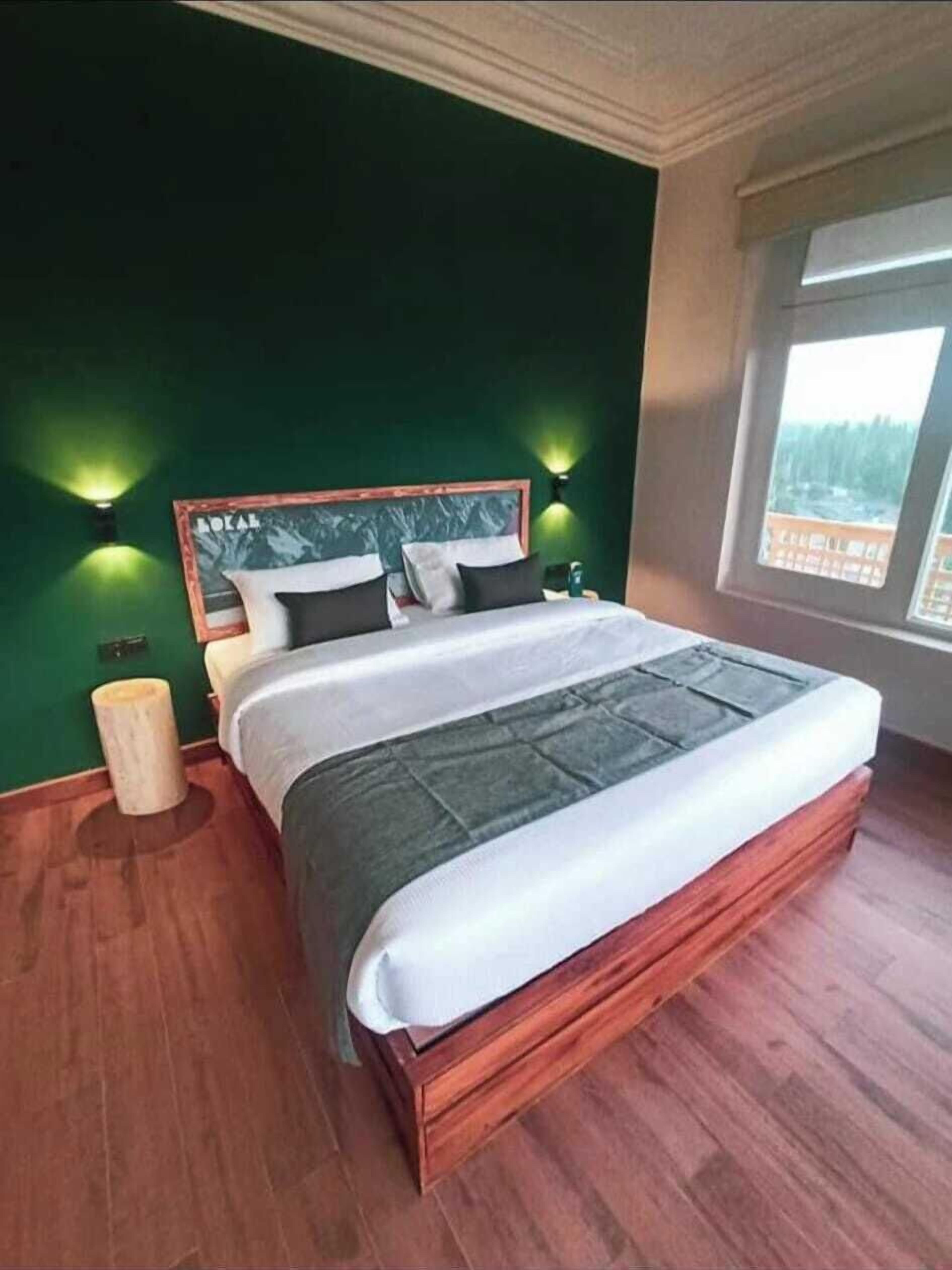 Deluxe Double or Twin Room