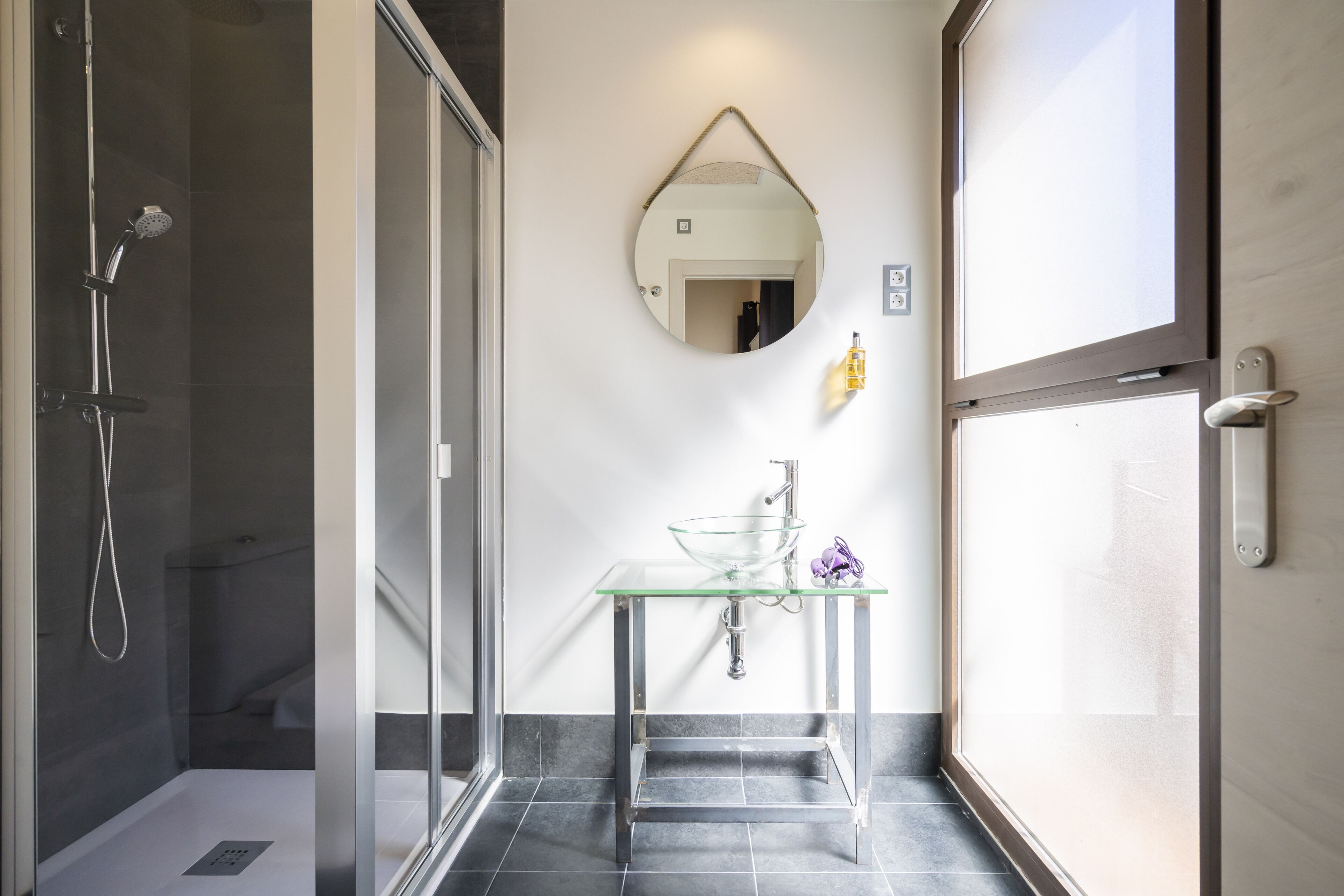 deluxe room, balcony | bathroom | shower, hair dryer, towels, soap