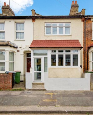 House | Exterior - Home Away From Home With an Indoor Fireplace! (London)