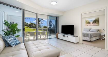 Blue C 401 - Beachfront Coolangatta - Min. 3 night stays!