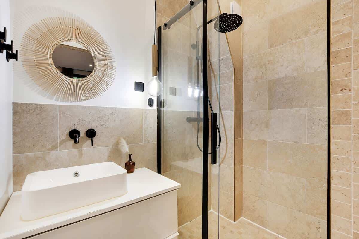 Shower, hair dryer