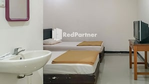 Room - Palu City Guest House (Palu)