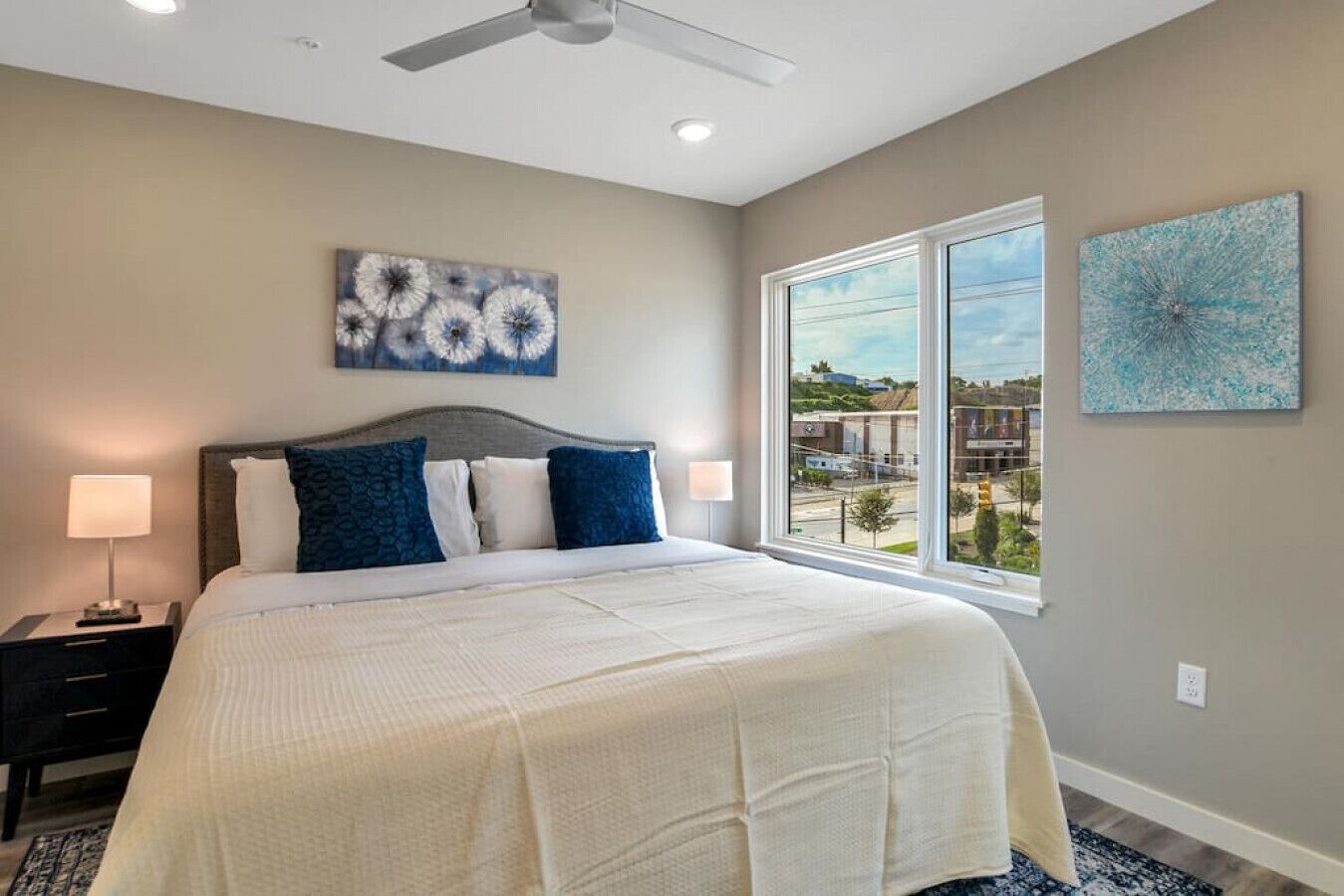 3 多间卧室、熨斗/熨衣板、WiFi、床单