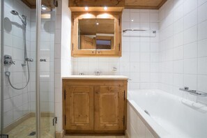 م�جففات شعر، مناشف