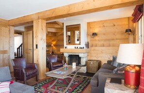 Télévision, cheminée