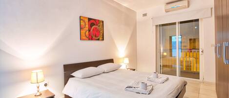 2 habitaciones, escritorio, wifi gratis y ropa de cama