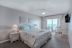 Condo (3 Bedrooms) | Property amenity - Las Brisas 404 by Distinctive Beach Rentals (Madeira Beach)