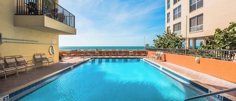 Condo (3 Bedrooms) | Servicio de la propiedad