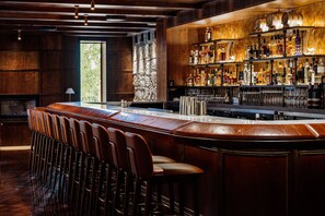 Cocktail bar
