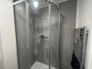 Cottage | Bathroom | Shower - Solway Firth View (Annan)