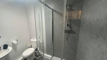 Cottage | Bathroom | Shower