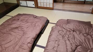 2 間睡房、書桌、免費 Wi-Fi、床單